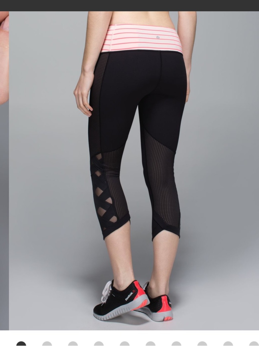 Lululemon Var-City Crop
Black / Quiet Stripe Butter Pink Electric Coral